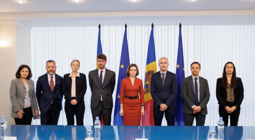 Maia Sandu a discutat cu un grup de experți francezi, specializat pe recuperarea banilor din fraudele financiare